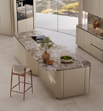 Snaidero Ola White Absolute White quartz worktop